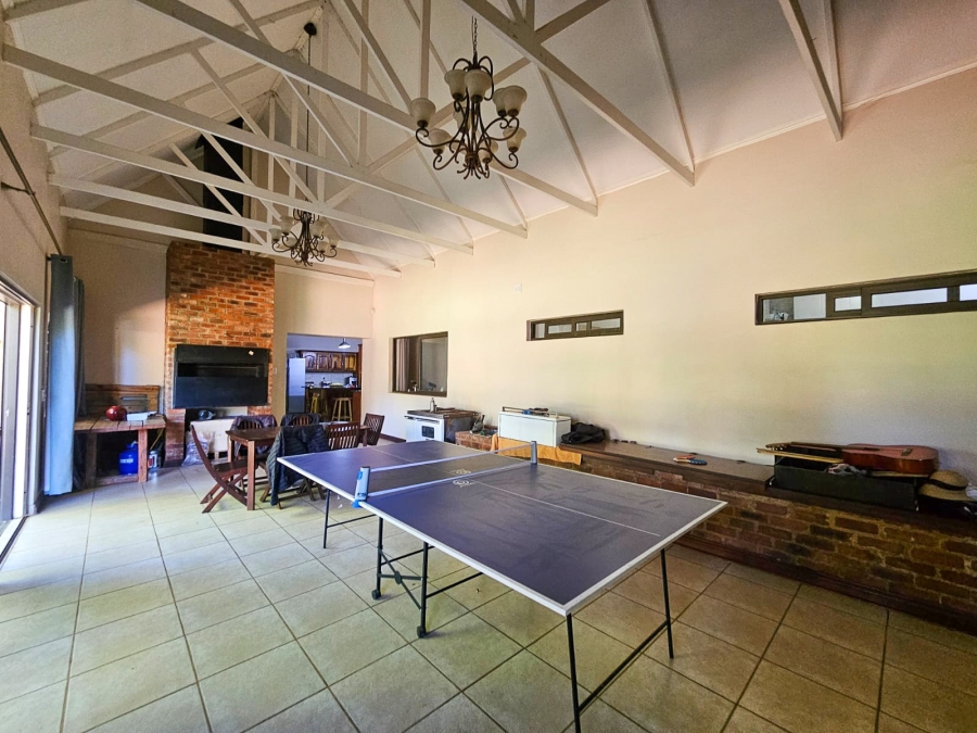 4 Bedroom Property for Sale in Mooivallei Park North West